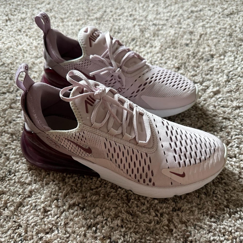 Nike Air Max 270